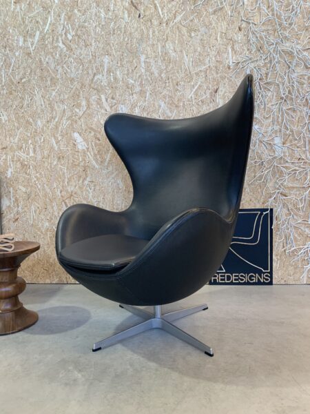 EGG CHAIR Fritz Hansen, Arne Jacobsen – PRIJSDALING