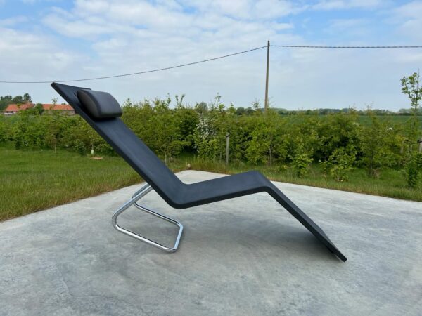 Collector’s item: VITRA MVS CHAISE