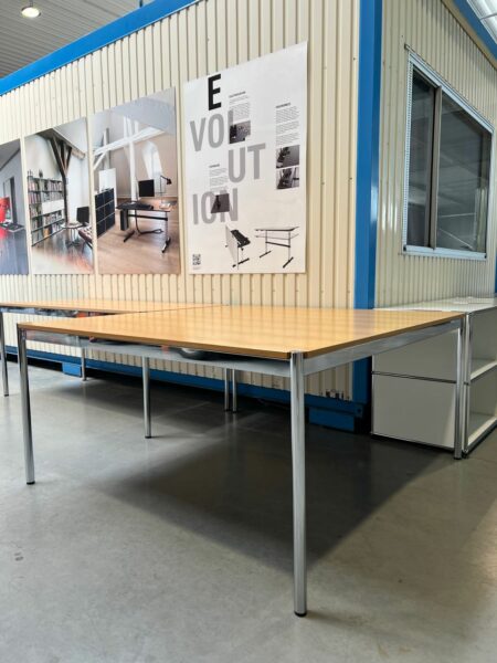 USM HALLER TAFEL 1500×1500 PRIJS GEDAALD