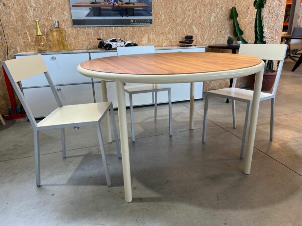 MULLER VAN SEVEREN  TAFEL, showroommodel – PRIJS GEDAALD