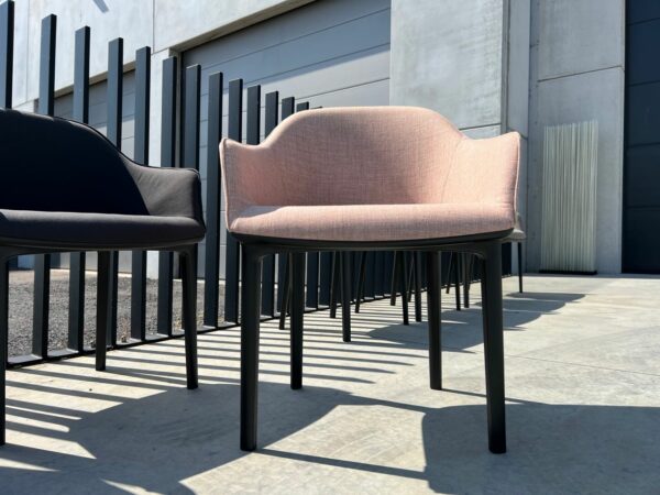 Verkocht, sorry! SOFTSHELL CHAIR VITRA