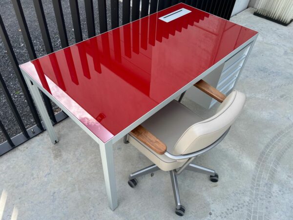 Verkocht sorry! MDF ITALIA DESK 3.0 ROOD