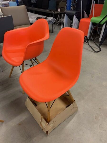 EAMES VITRA DSW – ONGEBRUIKT