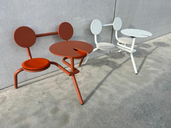 EXTREMIS BISTROO EETTAFELSET MET HOUTEN DIENBLAD, OUTDOOR
