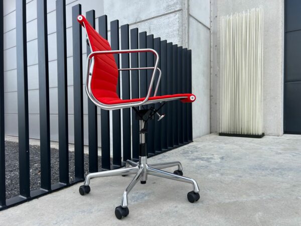 EAMES EA117 VITRA BUREAUSTOEL