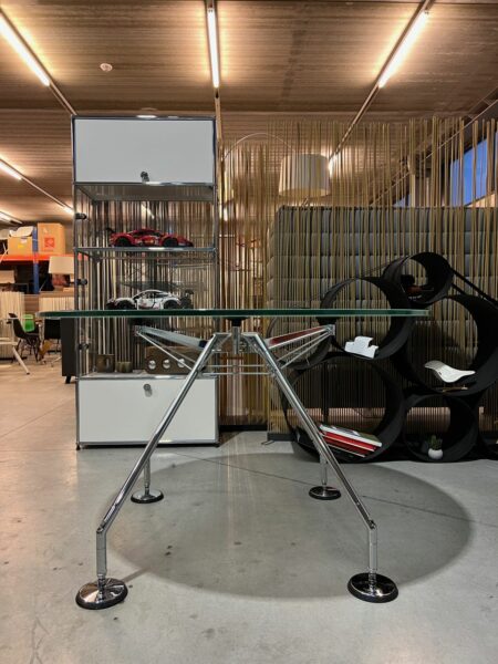 TECNO NOMOS FOSTER TAFEL