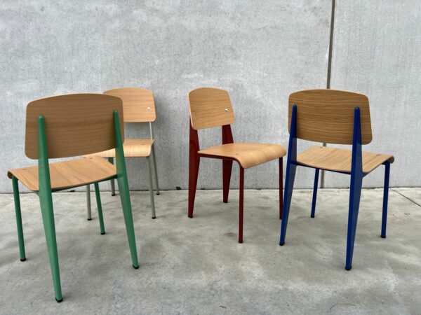 PROUVE VITRA STANDARD CHAIR – showroommodellen