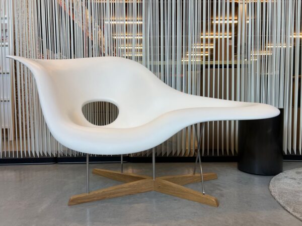 VITRA EAMES LA CHAISE