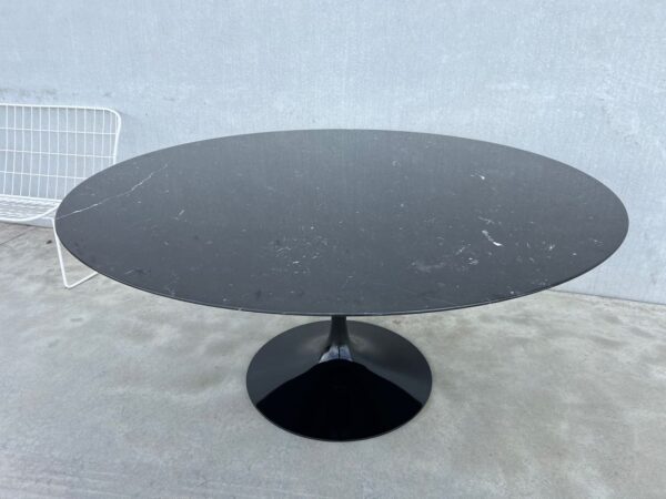 Verkocht, sorry! KNOLL SAARINEN EETTAFEL 152cm