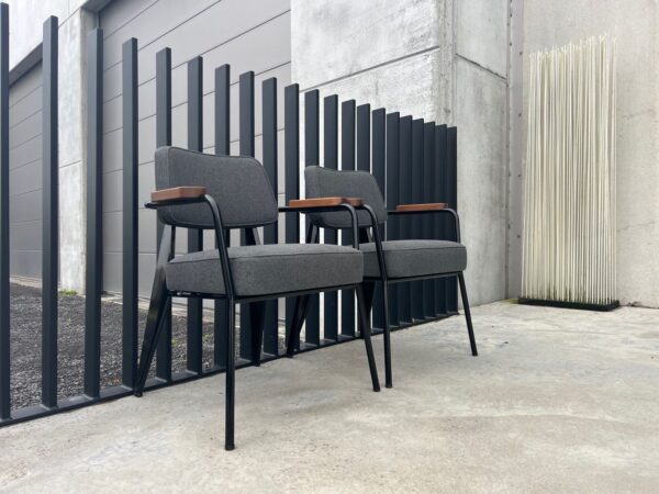 VITRA PROUVE FAUTEUIL DIRECTION, 4x