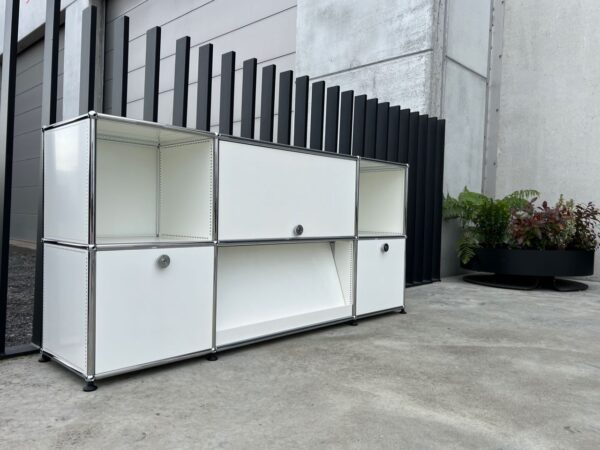 Verkocht, sorry! USM HALLER WITTE KAST
