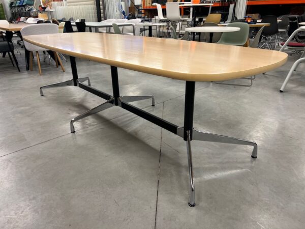 VITRA EAMES SEGMENTED TABLE 2M80